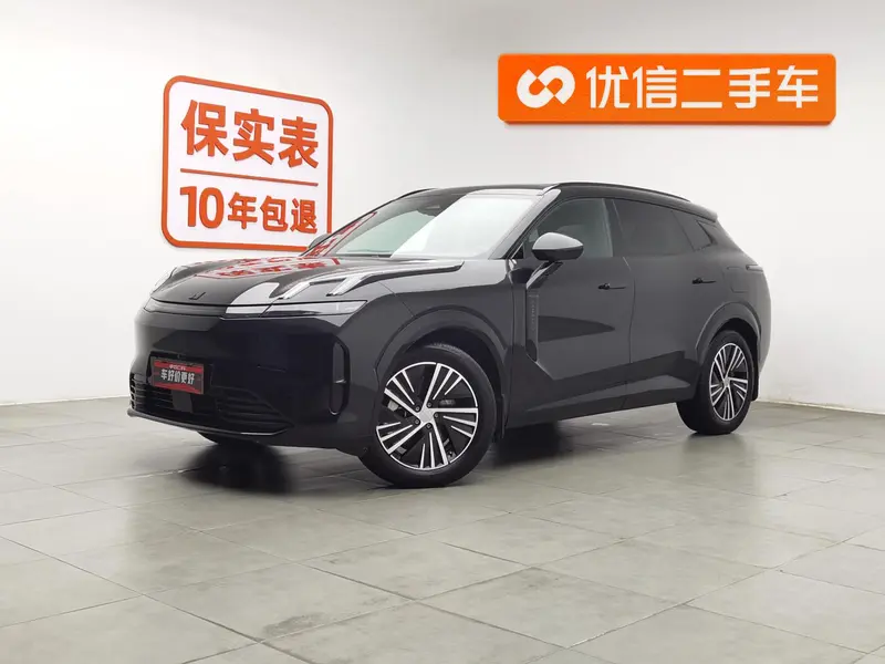 Lynk & Co 08 EM-P