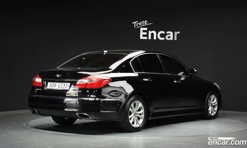 Hyundai Genesis