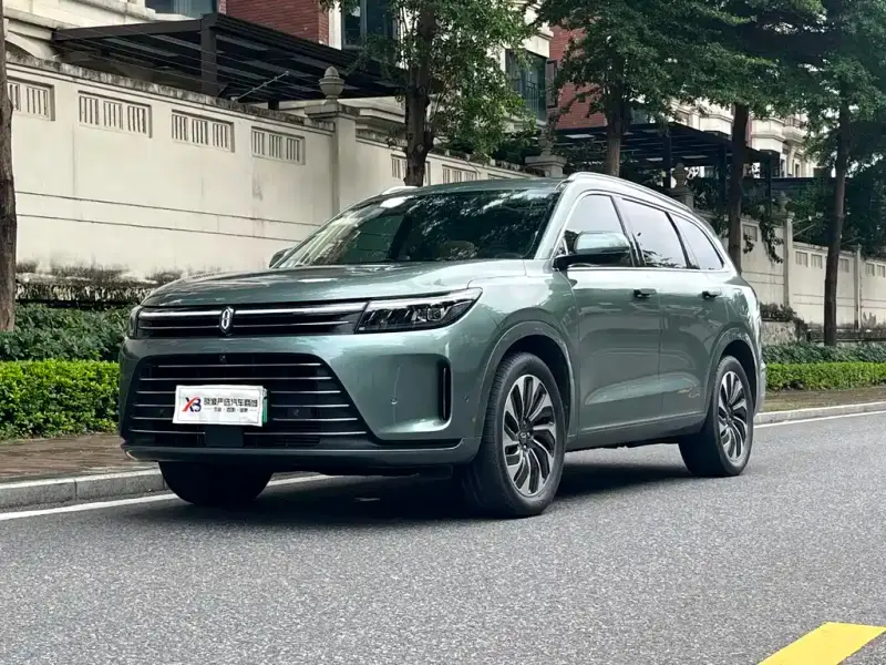 AITO M7