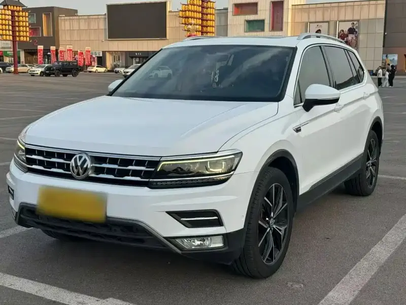 Volkswagen Tiguan L