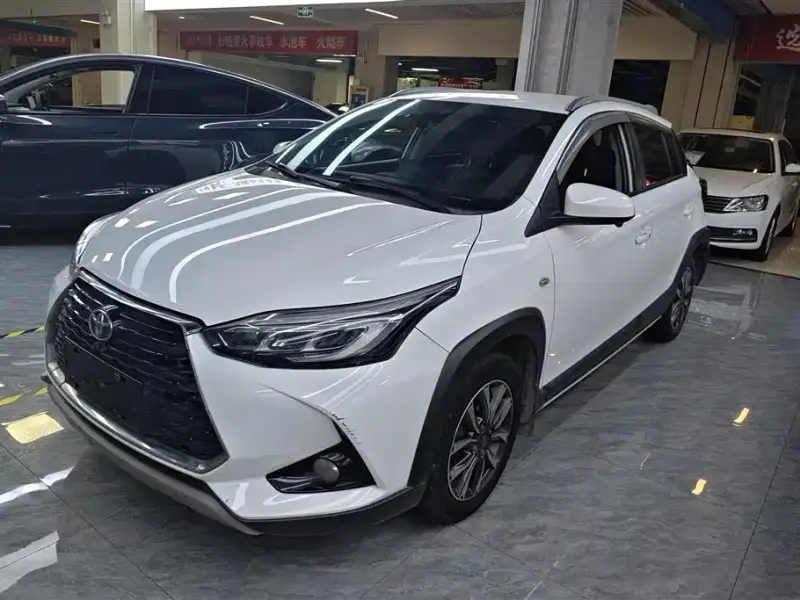 Toyota Yaris L