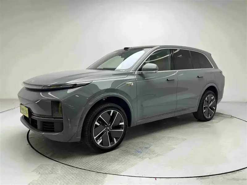 Li Auto L8