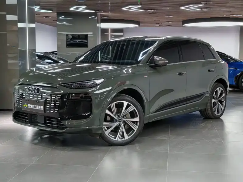 Audi Q6L e-tron