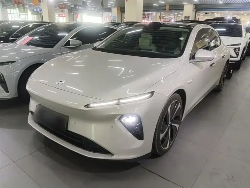 NIO ET7