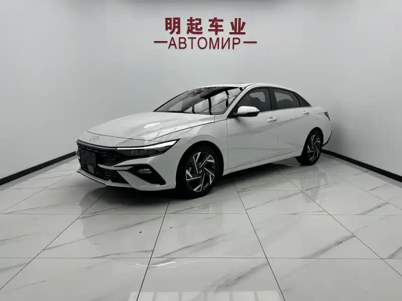 Hyundai Elantra