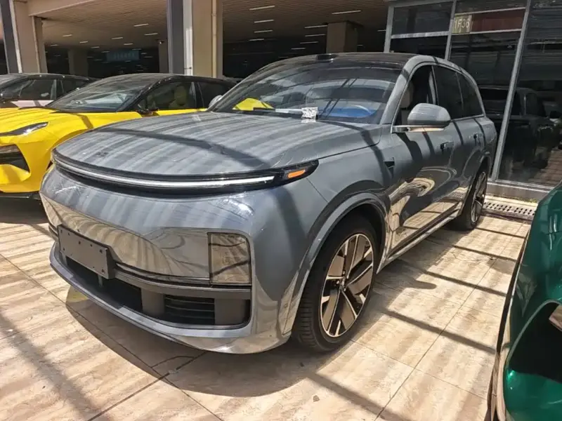 Li Auto L8