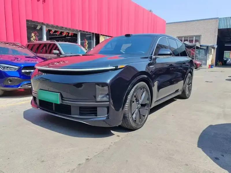 Li Auto L8