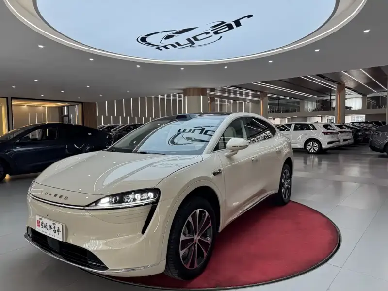 Luxeed Zhijie R7