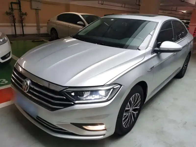 Volkswagen Sagitar