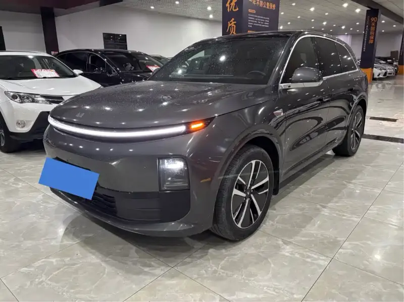 Li Auto L6