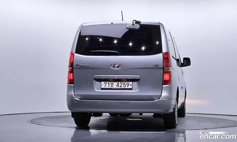 Hyundai H-1
