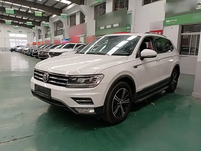 Volkswagen Tiguan L