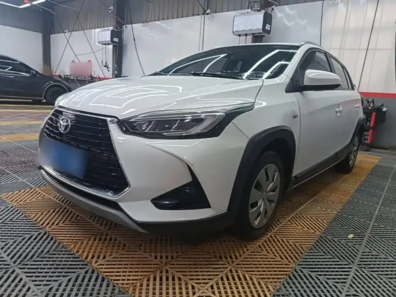Toyota Yaris L