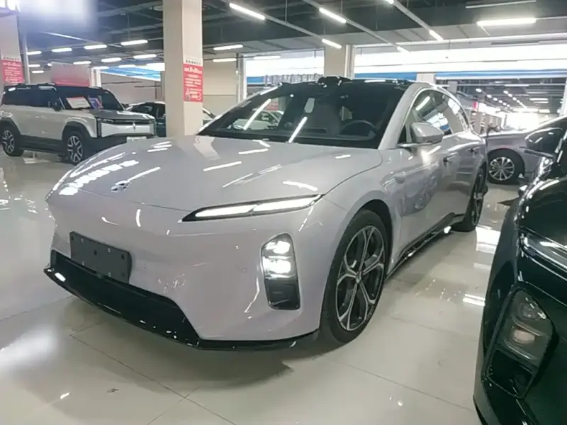 NIO ET5T