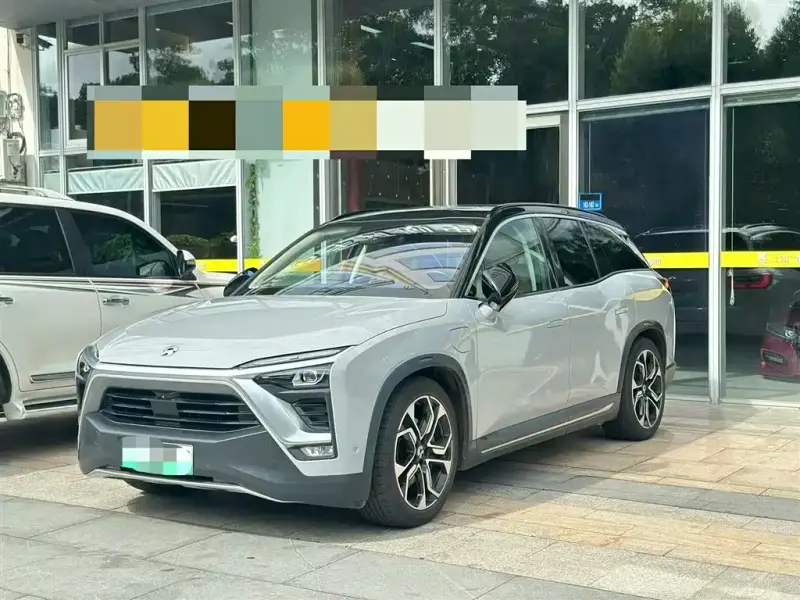 NIO ES8