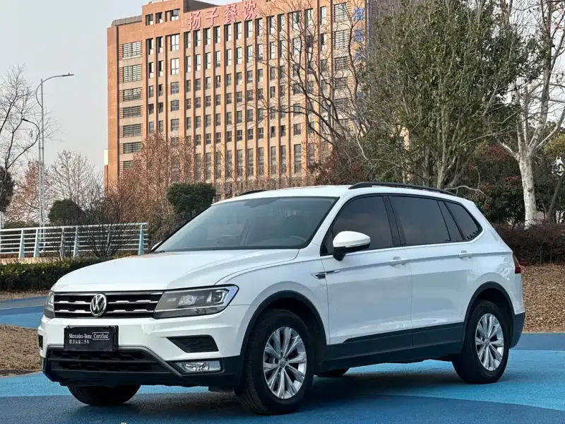 Volkswagen Tiguan L