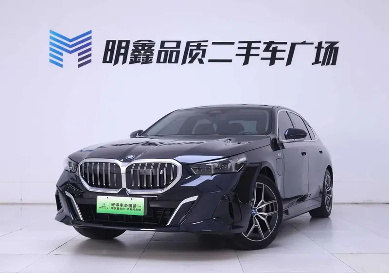 BMW i5