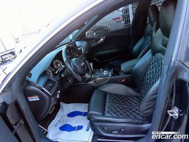 Audi S7