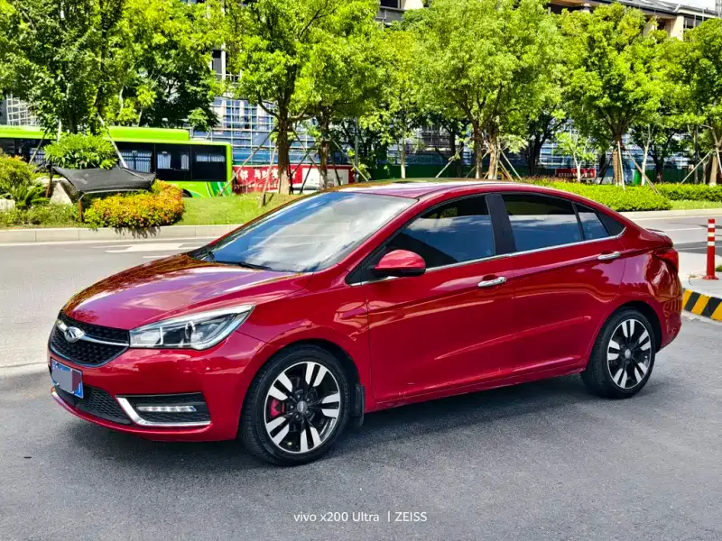 Chery Arrizo 5