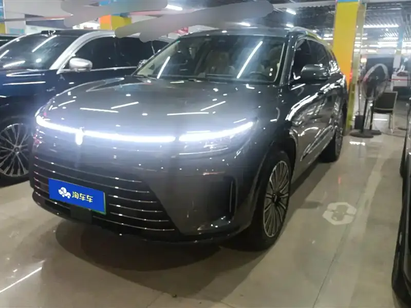 AITO M7