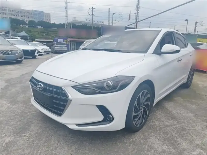 Hyundai Elantra