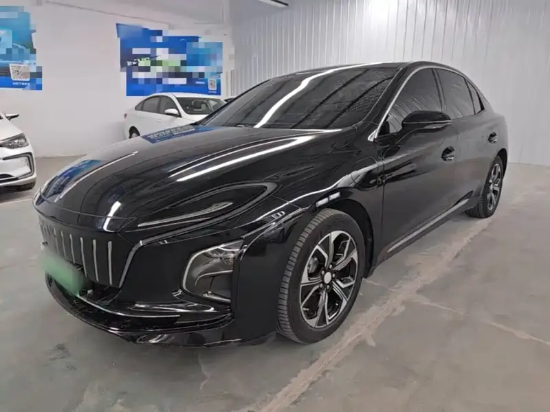 Hongqi E-QM5
