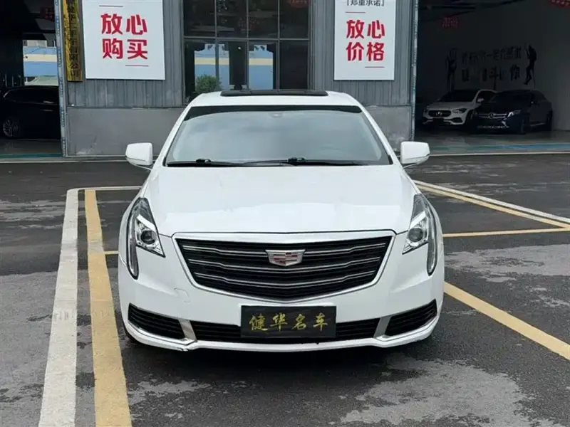 Cadillac XTS