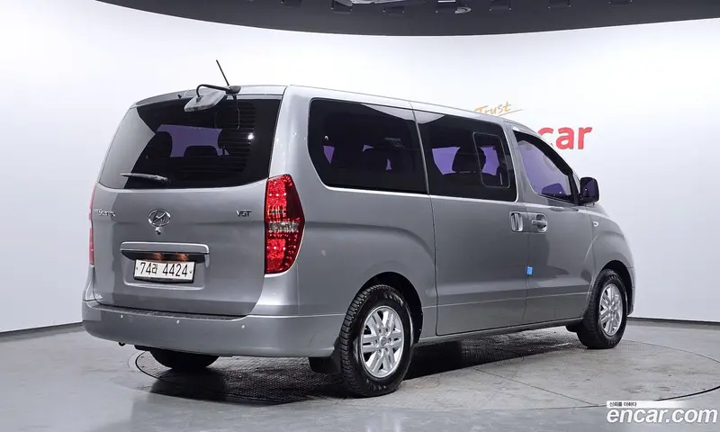 Hyundai H-1