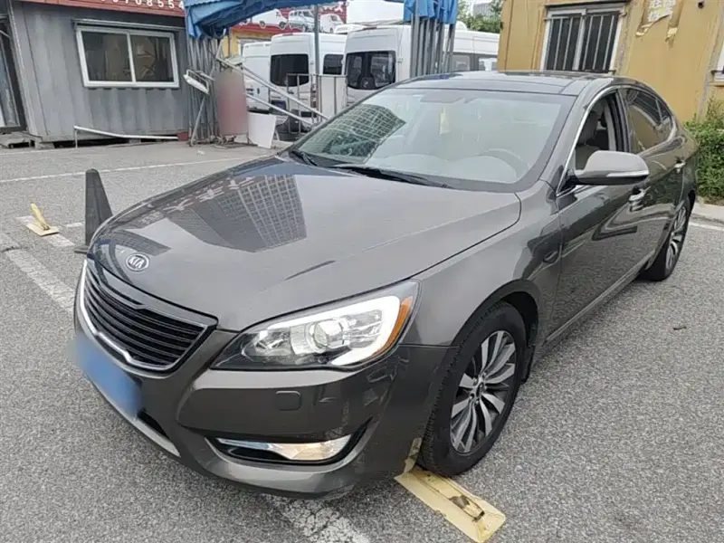 Kia Cadenza