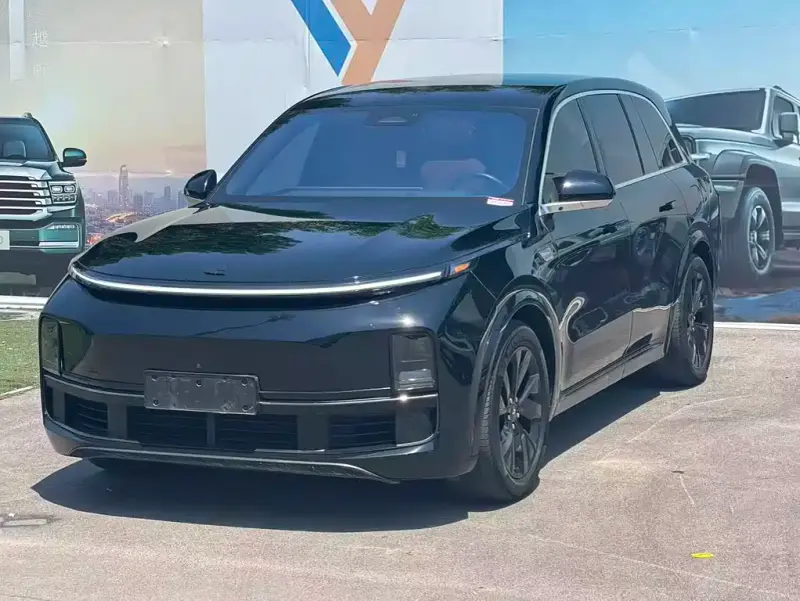 Li Auto L8