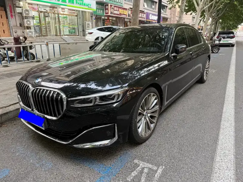 BMW 7-Series