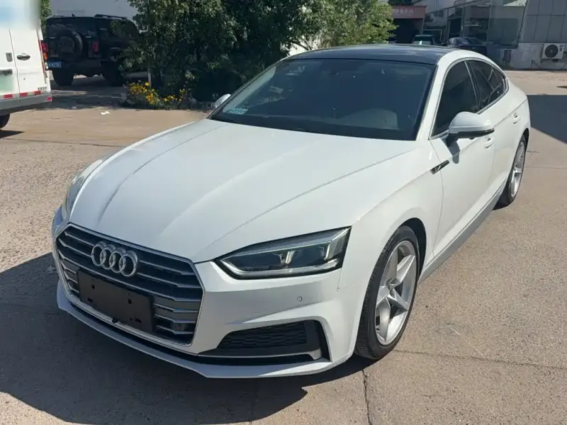 Audi A5 (Import)