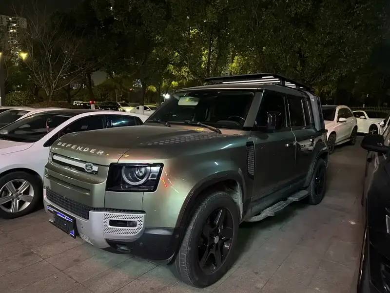 Land Rover Defender
