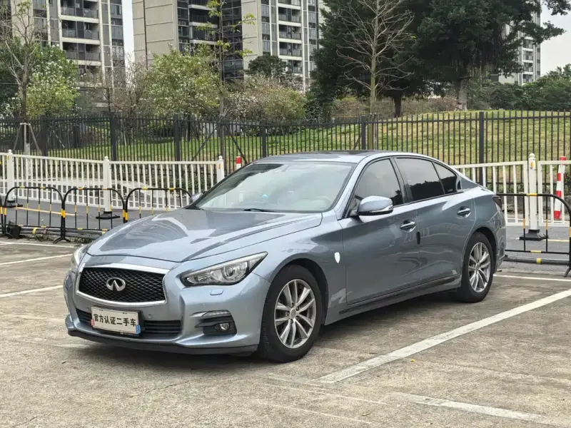 Infiniti Q50L