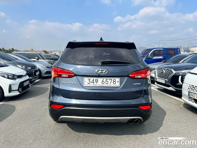 Hyundai Santa Fe (Santafe)