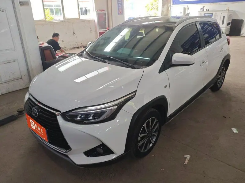 Toyota Yaris L