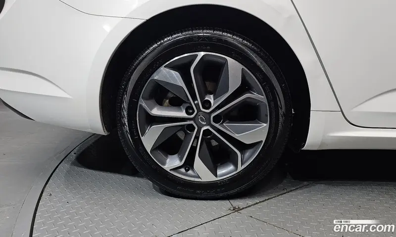 Renault-KoreaSamsung Talisman (SM6)