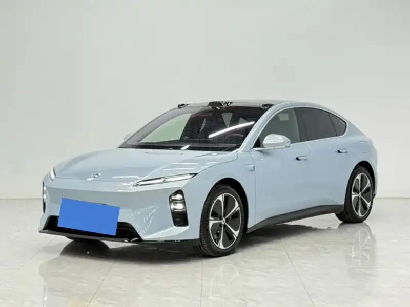 NIO ET5