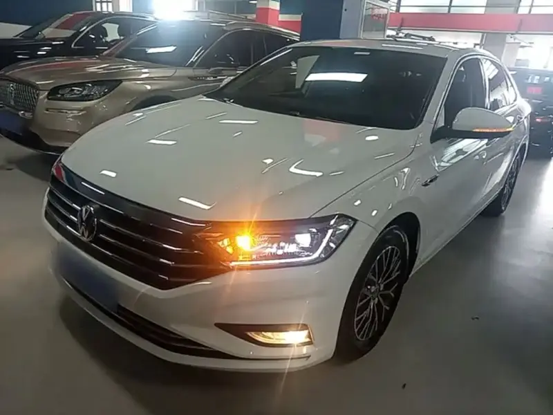 Volkswagen Sagitar