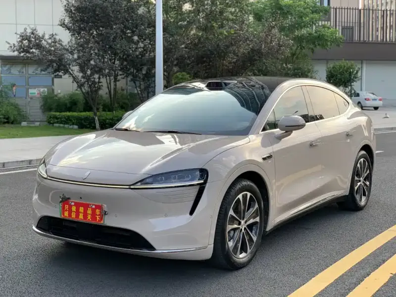 Luxeed Zhijie R7