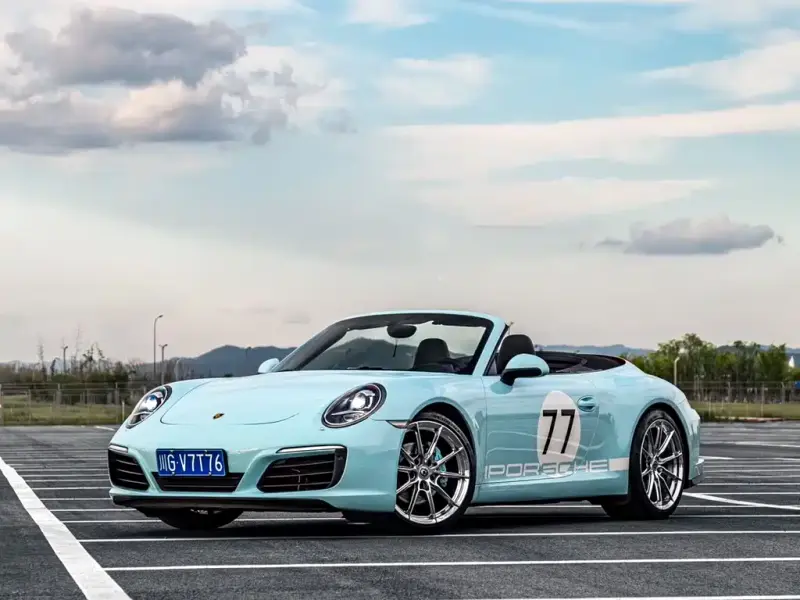 Porsche 911