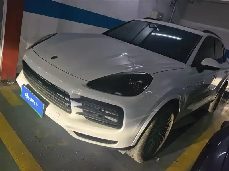 Porsche Cayenne Hybrid