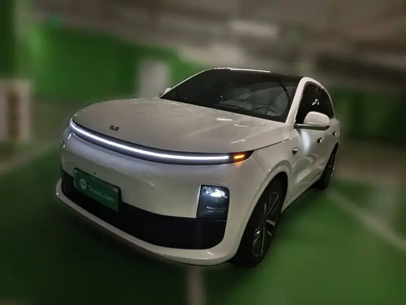 Li Auto L6