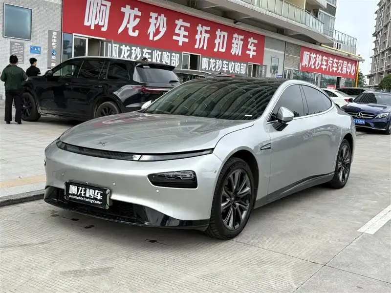 XPeng P7
