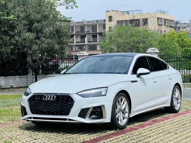 Audi A5 (Import)