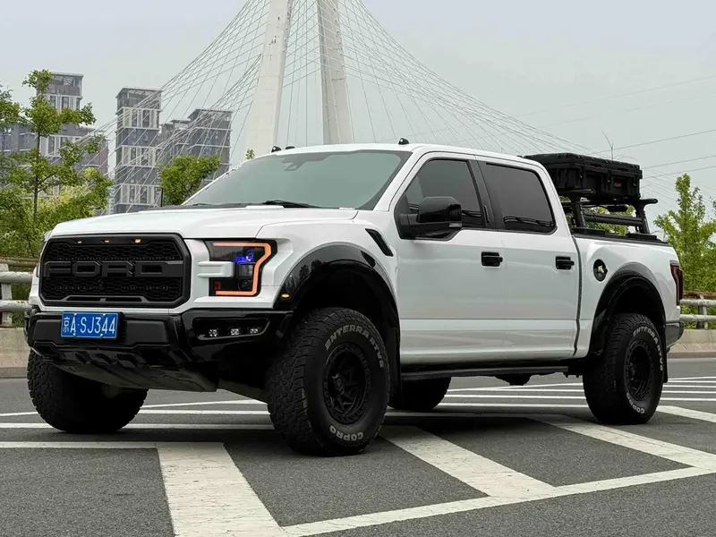 Ford F-150 Raptor