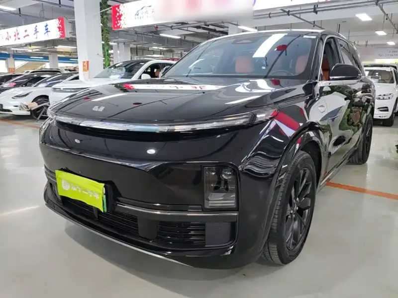Li Auto L8