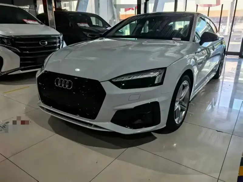 Audi A5 (Import)