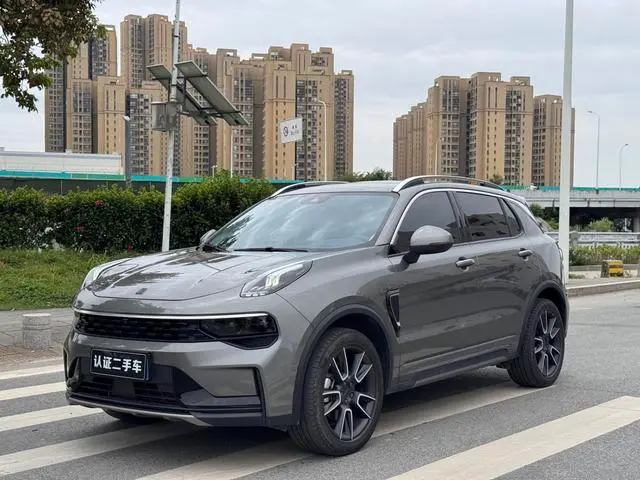 Lynk & Co 01