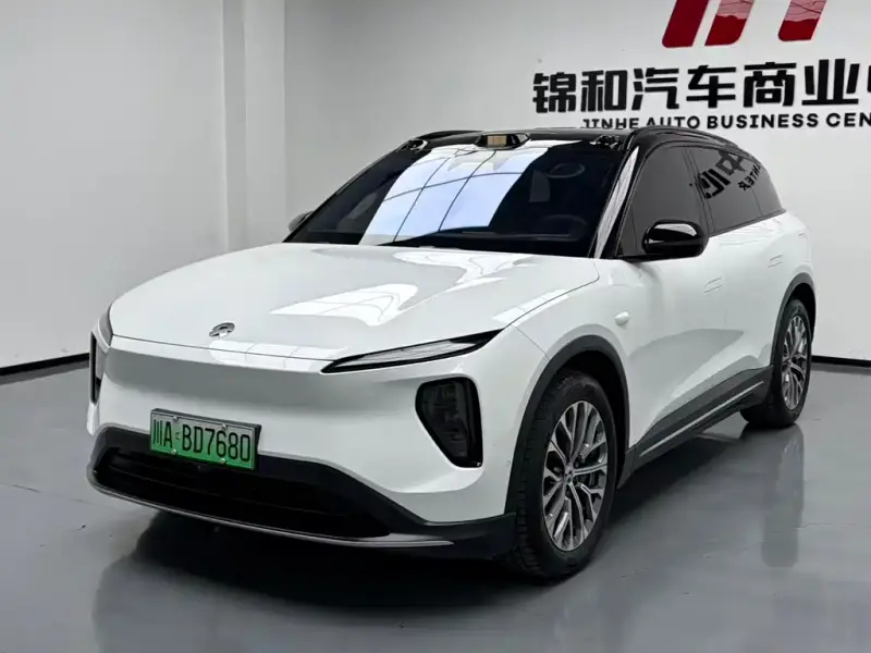 NIO ES6